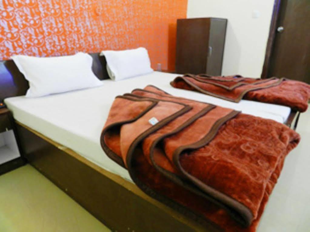 نيودلهي Hotel Le Princess @ Airport المظهر الخارجي الصورة