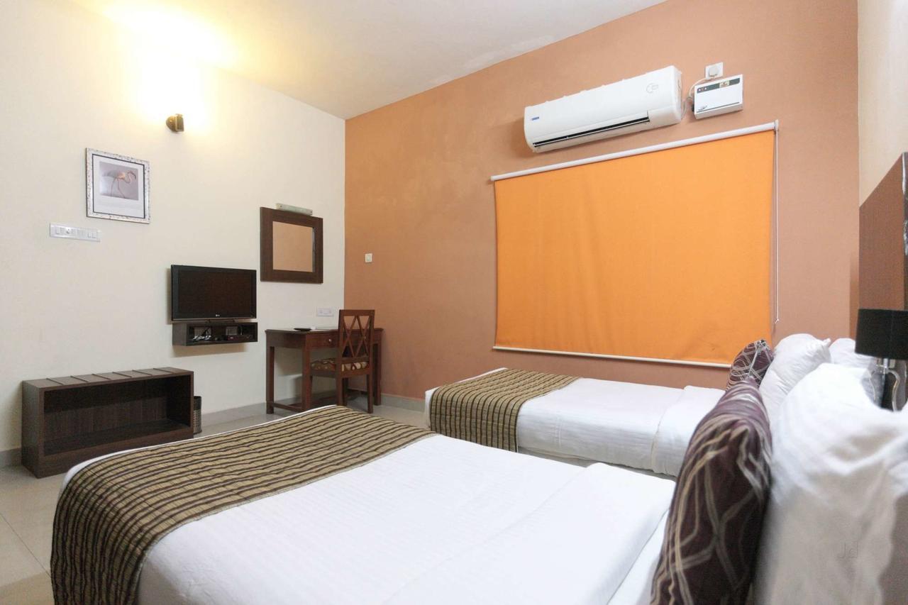 نيودلهي Hotel Le Princess @ Airport المظهر الخارجي الصورة