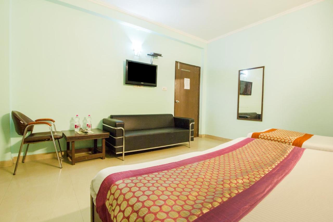 نيودلهي Hotel Le Princess @ Airport المظهر الخارجي الصورة